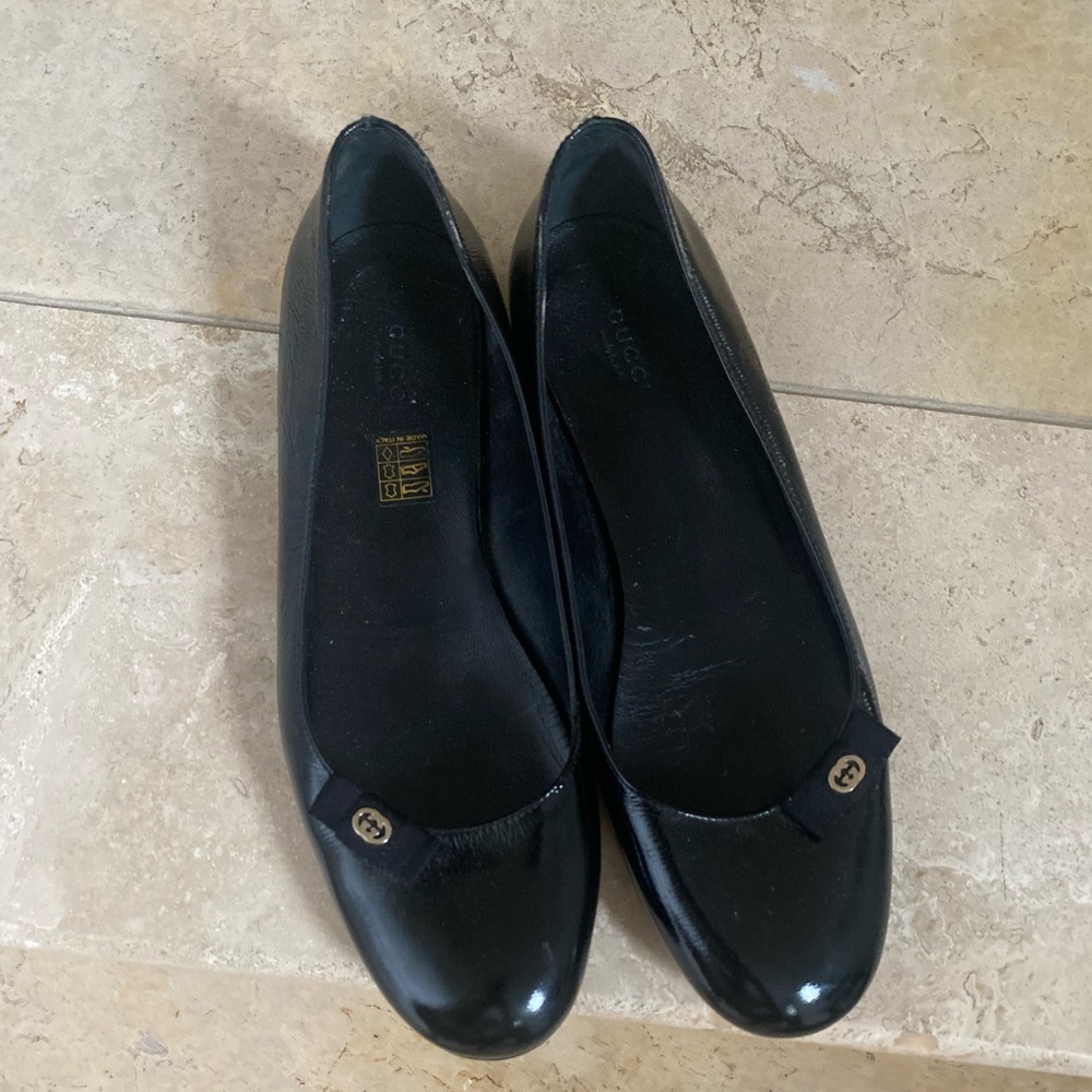 Gucci flats